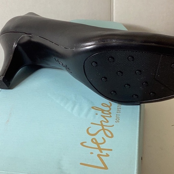 LifeStride Women's Parigi Pump - Picture 7 of 9